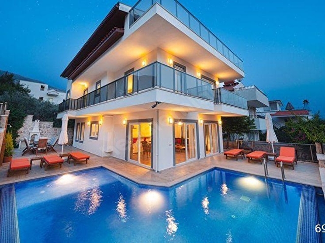 Kalkan Merkezde İmarlı 5+1 Müstakil Havuzlu Villa - Görsel 24