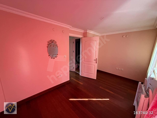 Zekeriyaköyde Site İçerisinde 3+1 Doğayla İç İçe Muhteşem Villa - Görsel 21
