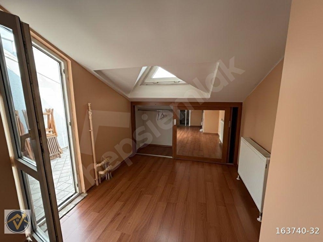 Zekeriyaköyde Site İçerisinde 3+1 Doğayla İç İçe Muhteşem Villa - Görsel 25