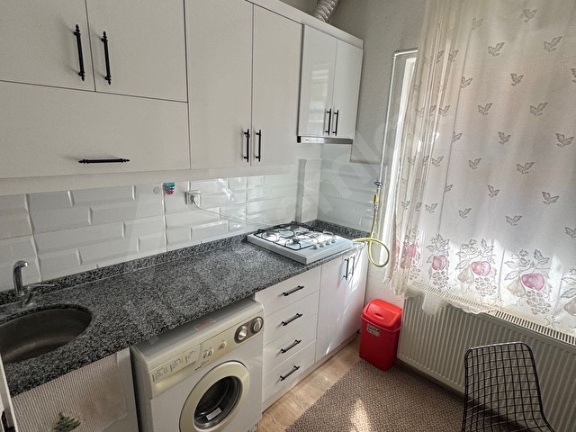 BURDUR MERKEZ EMEK MAHALLESİNDE EŞYALI HER ŞEY DAHİL KİRALIK 2+0 DAİRE - Görsel 4