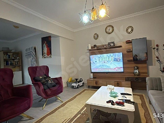 arslandan 4+1 yapılı 140 metrekare balkonlu altında daire var sokullunun en güzel sokağında - Görsel 10