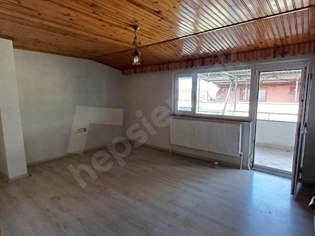 Asil gayrimenkulden Yenicumada Kiralık Çatı Daire