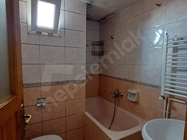 Asil gayrimenkulden Yenicumada Kiralık Çatı Daire - Görsel 5