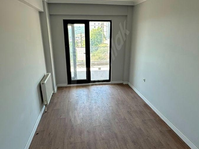 KDZ.EREĞLİ UZUNMEHMET MAHALLESİNDE BAKIMLI 3+1 KİRALIK DAİRE - Görsel 7