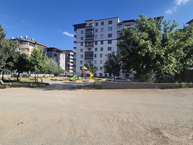 Hataş Emlaktan M.sinan mah site içinde 3+1 145 m2 daire SATILIK - Görsel 7