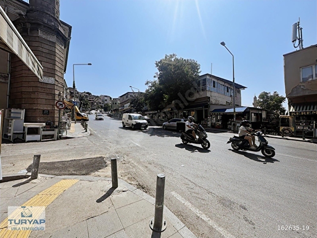 TURYAPtan Konak İkiçeşmelikte Cadde Üstü 18 m2 Dükkan - Görsel 3