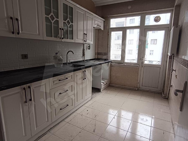 AKÇAABAT DÜRBİNAR MAHALLESİNDE KİRALİK DAİRE 3+1 DOĞALGAZLI