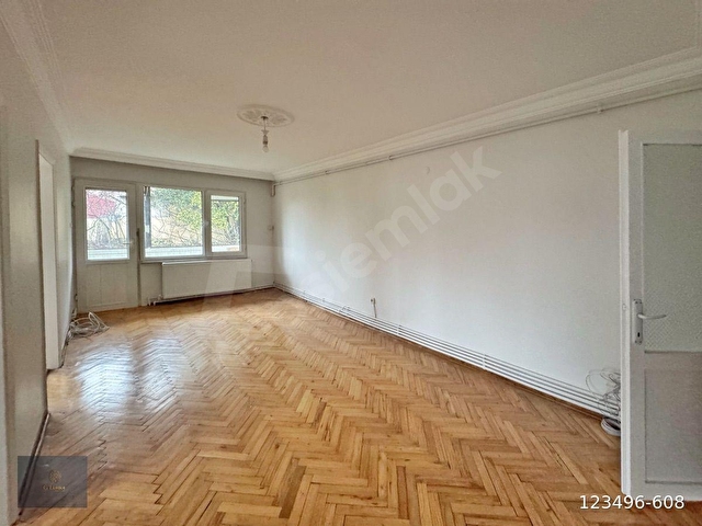 GG SIRABDAN ORTAKÖY ÇEVİRMECİ CADDESİNDE SATILIK 60m2 2+1 DAİRE