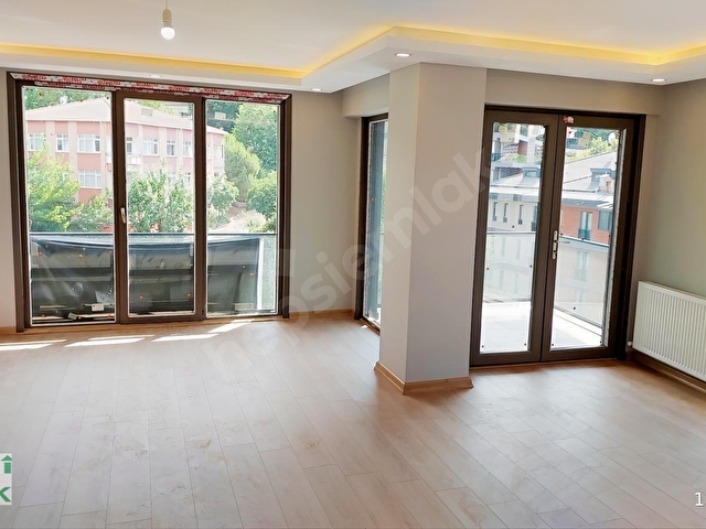 Burhaniye asansörlü kapalı otoparklı satılık 4+1 sıfır dubleks