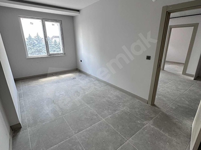 ŞOK FİYAT! KURTULUŞTA 2+0 SIFIR ÖN CEPHE GENİŞ DAİRE - Görsel 15