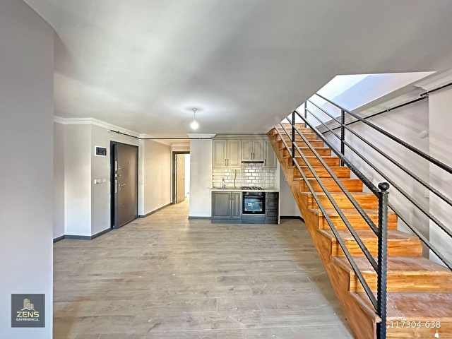 ZENSDEN ÇARŞI MERKEZİNDE KOMPLE RENOVE 2+2 TERASLI DAİRE - Görsel 4
