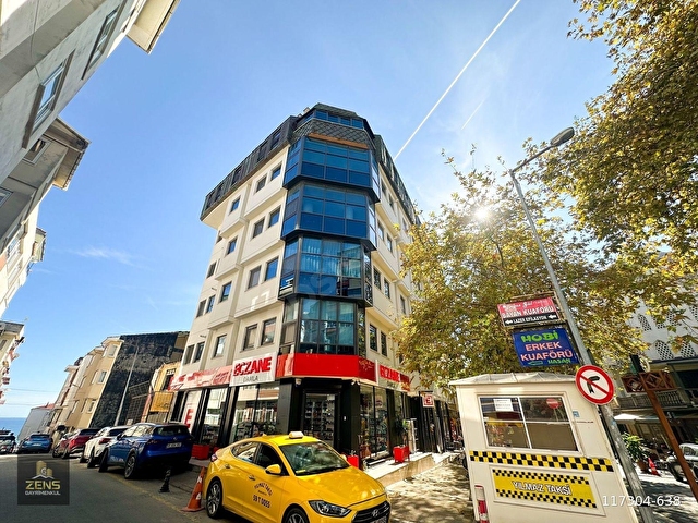 ZENSDEN ÇARŞI MERKEZİNDE KOMPLE RENOVE 2+2 TERASLI DAİRE