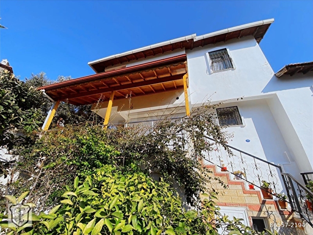 İzmir Özderede Satılık Deniz Manzaralı 3+1 Yazlık Villa!