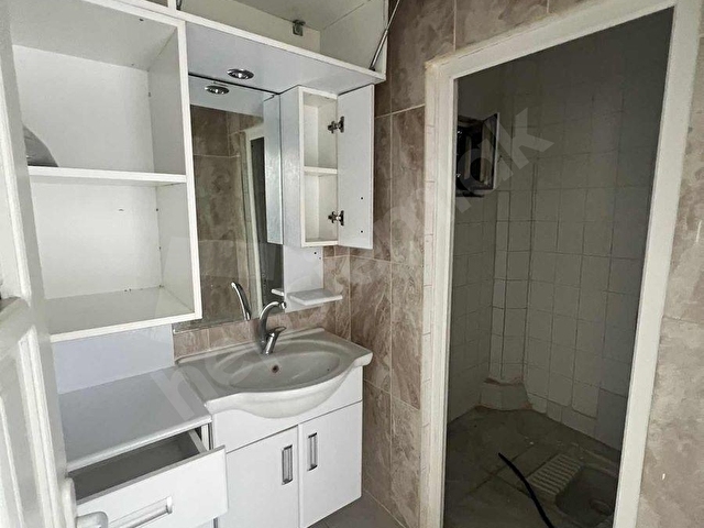 1 EMLAKda 15 TEMMUZ MAH. ANA CADDE ÜZERİ KİRALIK 3+1 DAİRE - Görsel 22
