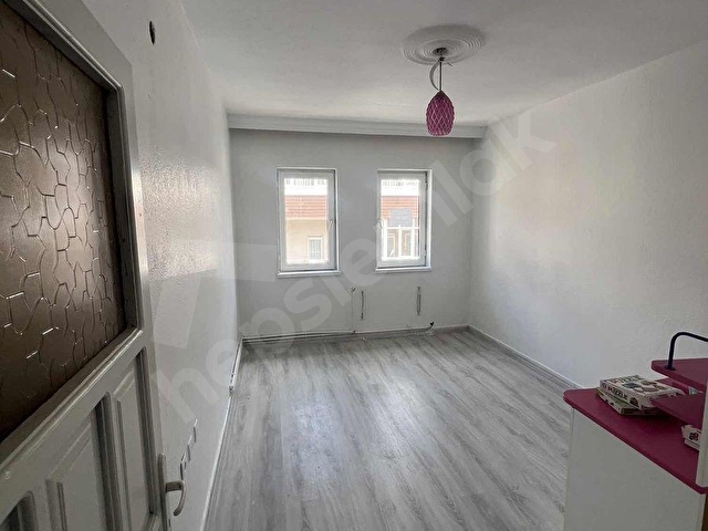 1 EMLAKda 15 TEMMUZ MAH. ANA CADDE ÜZERİ KİRALIK 3+1 DAİRE - Görsel 16