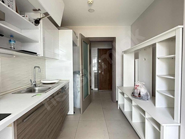 SEMBOL İSTANBUL SİTESİNDE 1+1 KAPALI MUTFAK ÇİFT TERASLI BÜYÜK - Görsel 5