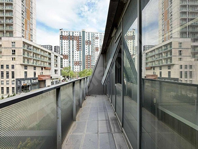 SEMBOL İSTANBUL SİTESİNDE 1+1 KAPALI MUTFAK ÇİFT TERASLI BÜYÜK - Görsel 2
