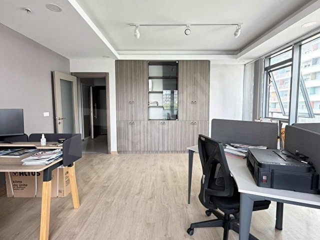 SEMBOL İSTANBUL SİTESİNDE 1+1 KAPALI MUTFAK ÇİFT TERASLI BÜYÜK - Görsel 19
