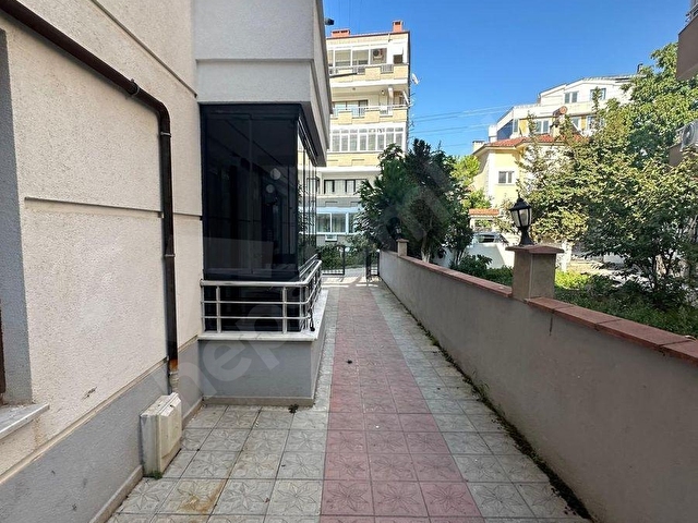 ATA EMLAKTAN YENİ BİNADA 1+1 GİRİŞ KAT 75 M2 KİRALIK DAİRE - Görsel 3
