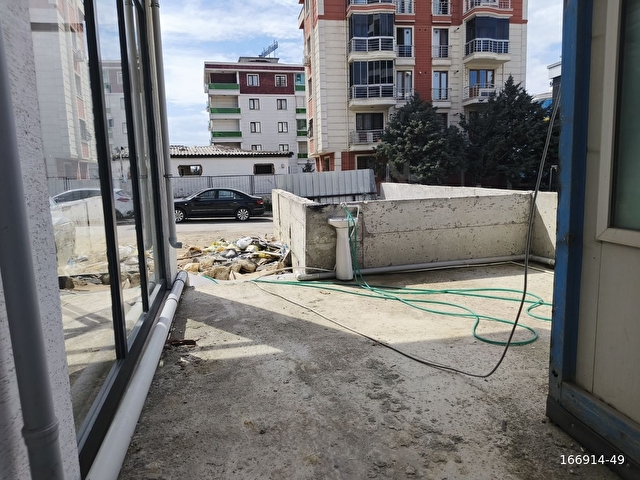 GÜNEYDEN E.5 VE METRONUN YANI BAŞINDA 80M2 DÜZ GİRİŞ DÜKKAN - Görsel 30