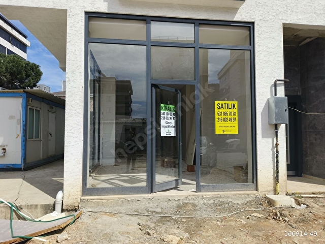 GÜNEYDEN E.5 VE METRONUN YANI BAŞINDA 80M2 DÜZ GİRİŞ DÜKKAN