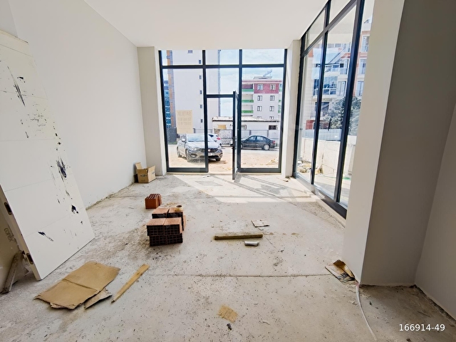 GÜNEYDEN E.5 VE METRONUN YANI BAŞINDA 80M2 DÜZ GİRİŞ DÜKKAN - Görsel 19