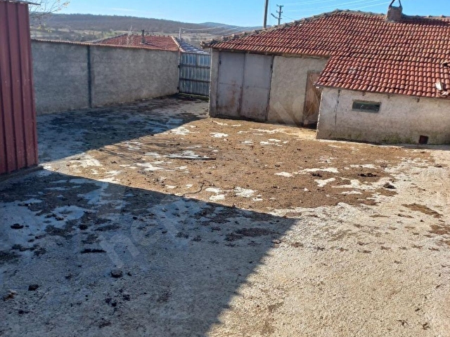 YARIMCA MAHALLESİNDE SATILIK MÜSTAKİL KÖY EVİ - Görsel 18