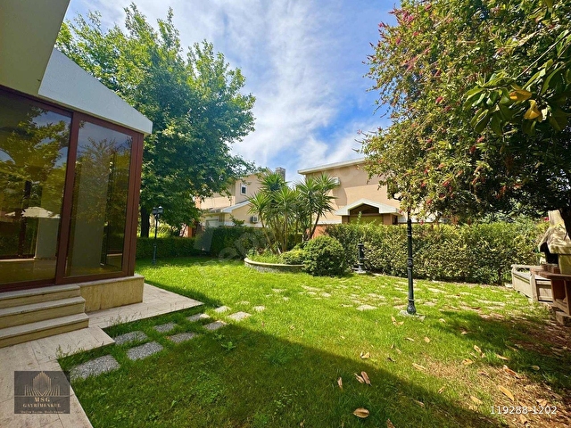 MSGDEN FORUM BORNOVA KARŞISI SİTE İÇİNDE TAM MÜSTAKİL 4+1 VİLLA - Görsel 5