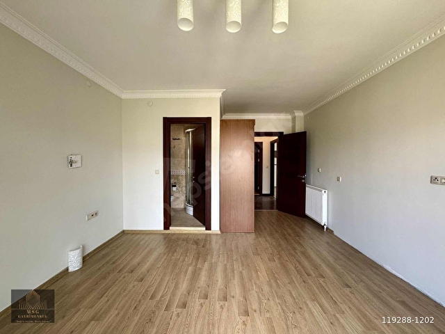MSGDEN FORUM BORNOVA KARŞISI SİTE İÇİNDE TAM MÜSTAKİL 4+1 VİLLA - Görsel 29