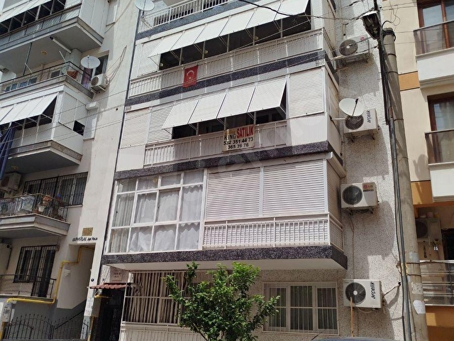 NERGİZDE İZBAN YAKINI, ARA KATDA , 3+1