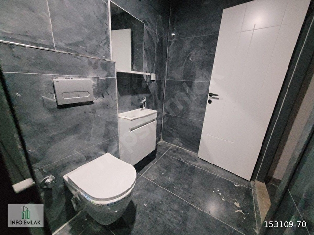 İNFO EMLAKTAN ZAFER MHNDE KİRALIK 1+1 SIFIR DAİRE - Görsel 16