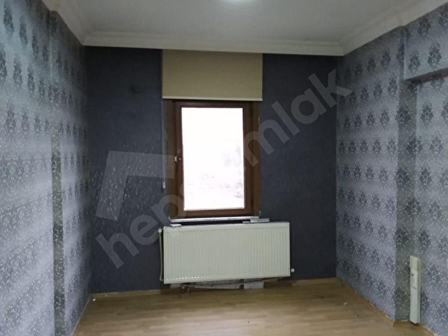PETEKTEN E-5 ÜSTÜNDE OFİS RUHSTLI İŞYERİNE UYGUN LÜX 3+1 145 m2 DAİRE - Görsel 10