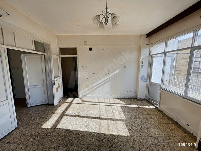 ÇINAR EMLAKtan AHMET RASİMDE UYGUN FİYATLI SATILIK DAİRE - Görsel 2