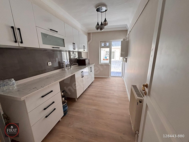 AKDERE MAH FUL YAPILI GENIS ISKANLI MANTOLMALI 3+1 SATILIK DAİRE - Görsel 7