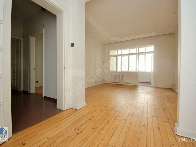 KONUT REALTY | Gümüşsuyu İnönü Cad. Yüksek Tavanlı 240m2. 5+1 Ofis - Görsel 9