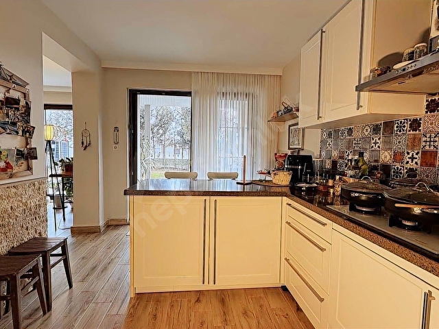 Uskumruköy Butik Site Satılık 3+1 Müstakil Bahçeli Teraslı Daire - Görsel 12