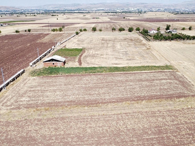 BATI PRESTİJDEN ŞİNTİL(BAHÇEKAPI) KÖYÜNDE SATILIK FIRSAT TARLA - Görsel 9