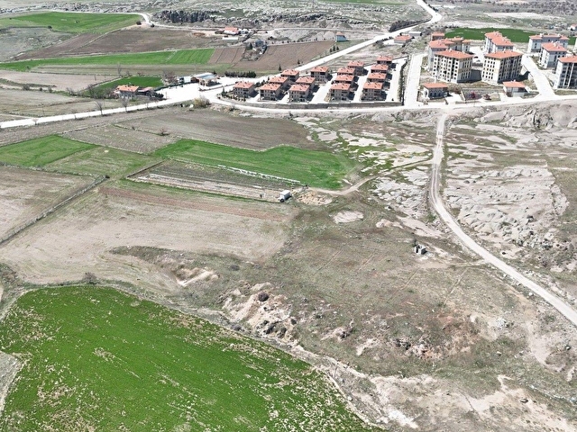 GÜZELYURTTA TOKİ YANIBAŞINDA MANZARALI YATIRIM FIRSATI 1236 m²