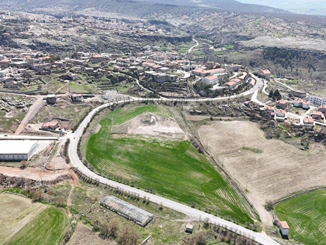 GÜZELYURTTA TOKİ YANIBAŞINDA MANZARALI YATIRIM FIRSATI 1236 m² - Görsel 10