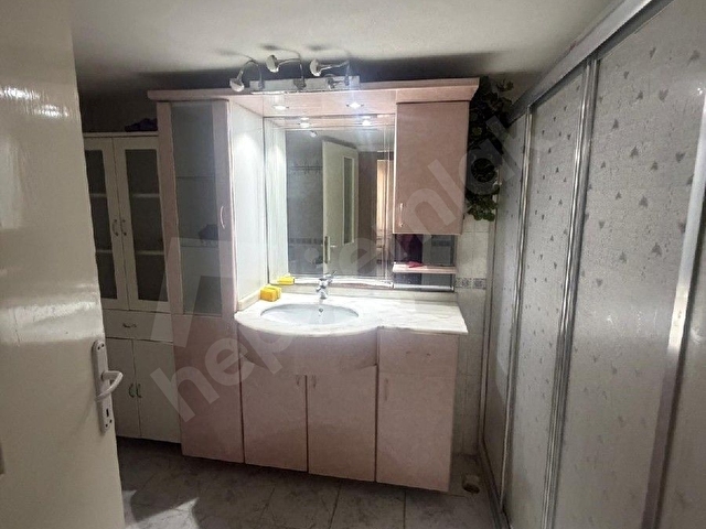 ANIT MAH.7.NOTER ÜSTÜ 3+1 EŞYALI KOMBİLİ KİRALIK DAİRE - Görsel 5
