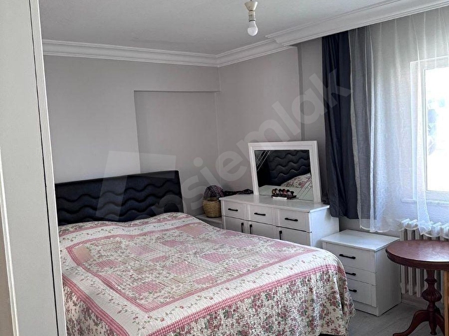 Yıldız metrosuna yakın 1+1 full eşyalı faturalar dahil - Görsel 8