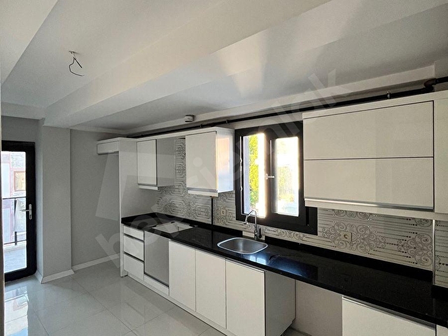 Gençlik caddesinde emsalsiz 2+1 lüks manzaralı daire - Görsel 5