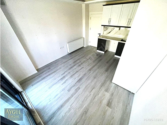 ୨ৎTEK YETKİLİ AYGÜLDEN AKÇAYDA YENİ BİNADA ÖN CEPHE KAPALI OTOPARKLI ASANSÖRLÜ 1+1 SATILIK DAİRE - Görsel 6