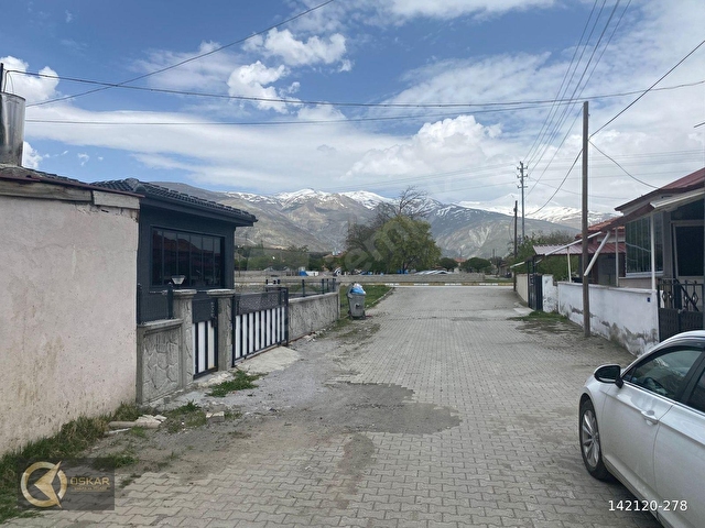 OSKAR EMLAKTAN GEÇİT MAHALLESİNDE SATILIK MÜSTAKİL EV - Görsel 3