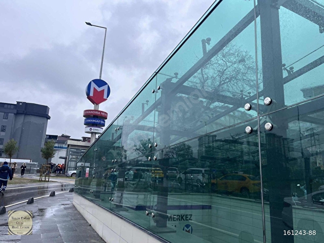 METROYA ÇOK YAKIN 4 KAT İSKANLI DURAKLAR MERKEZ YANINDA - Görsel 5