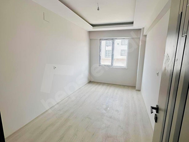 OĞUZELİ OKULLAR BÖLGESİNDE DOĞA MANZARALI 2.5+1 SIFIR DAİRE - Görsel 3