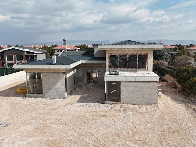 Gölbaşı Ballıkpınarı Natamam 7+2 Lüks Villa