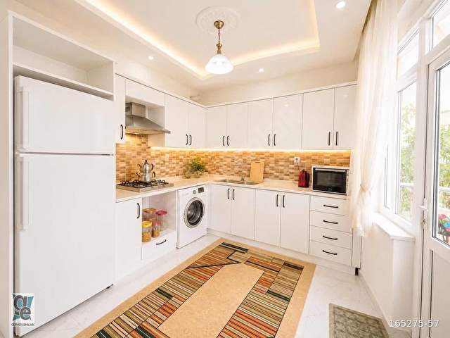 İÇİ YENİ YAPILI-ÇİFTLİK ZİRAAT BANKASINA YAKIN-120 M2-LÜKS DAİRE