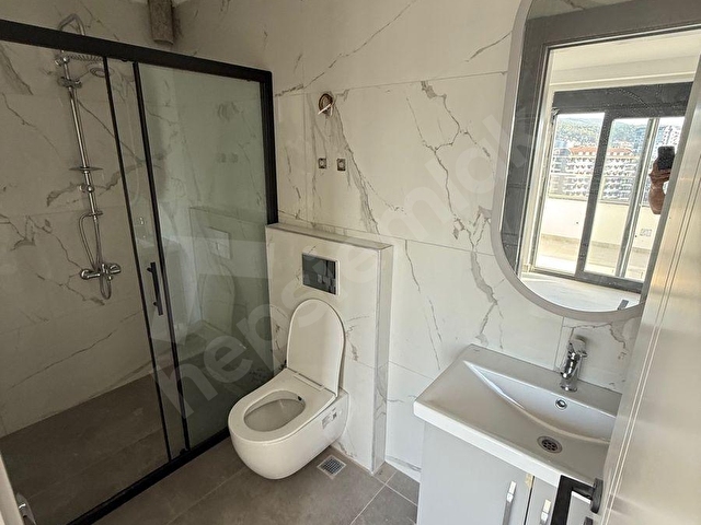 AVSALLAR ALONE TOWER SİTESİ LÜKS DUBLEX 8.KAT 2+1 133m2 DENİZ MANZARALI FUL AKTİVİTEKAT MÜLKİYETLİ - Görsel 15