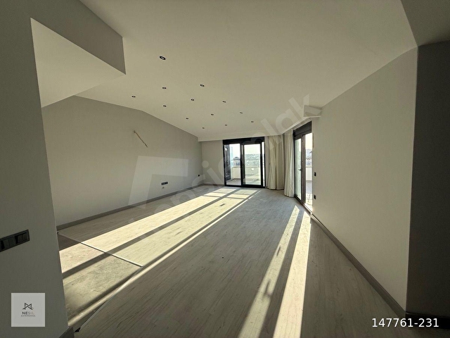 AVSALLAR ALONE TOWER SİTESİ LÜKS DUBLEX 8.KAT 2+1 133m2 DENİZ MANZARALI FUL AKTİVİTEKAT MÜLKİYETLİ - Görsel 14